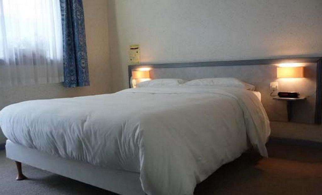 Hotel le Chatelain Faulquemont Kamer foto